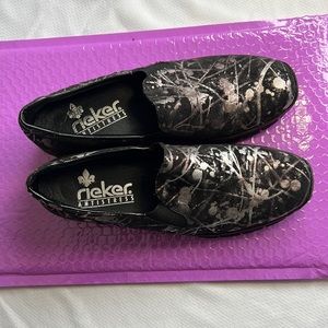 Reiker ANTI STRESS Women’s Size 8 Slip on Shoe.